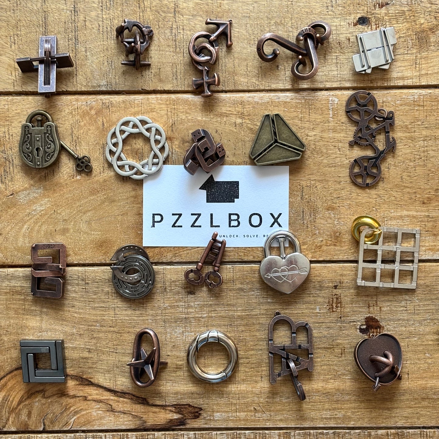 Surprise Box M (9 brainteasers)