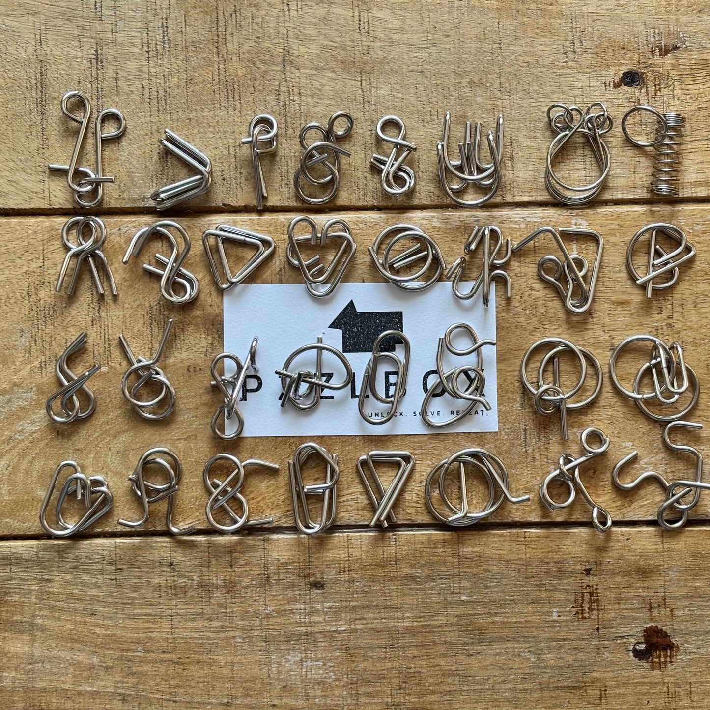 Surprise Wire Box (8 wire puzzles)